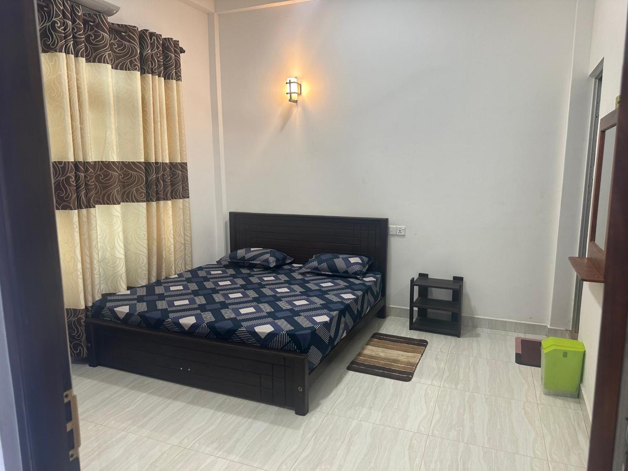 S N S Guest House Galewela Esterno foto